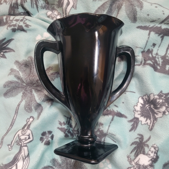 Vintage L.E. Smith Black Amethyst Glass Trophy Vase ~ Embossed Dancing Nymphs - Picture 8 of 16